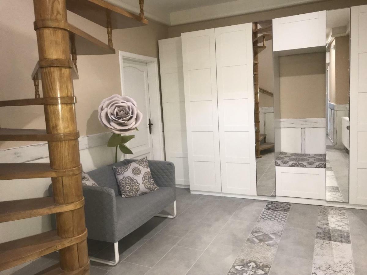 Topart Apartman I Балатонфеньвеш Экстерьер фото